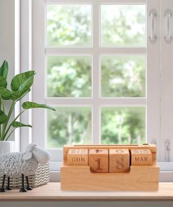 Solid Wood Creative Simple Calendar Desk