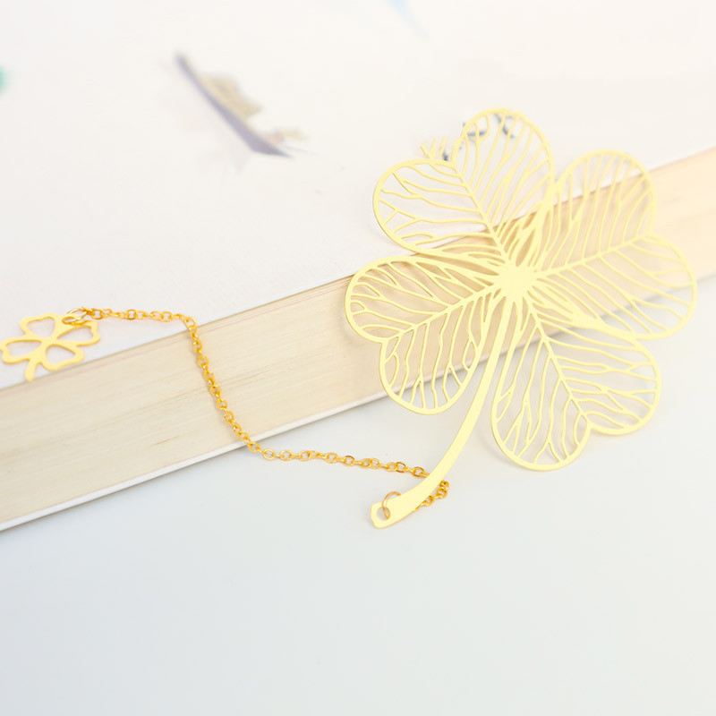 Metal Creative Paper Pattern Hollow Plating Maple Leaf Tassel Apricot Leaf Bookmark - Image 6
