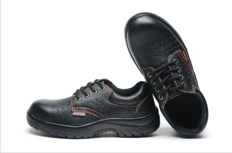 Antiskid and wear-resistant safety protection of Baotou working shoes safety shoes in summer - Image 2